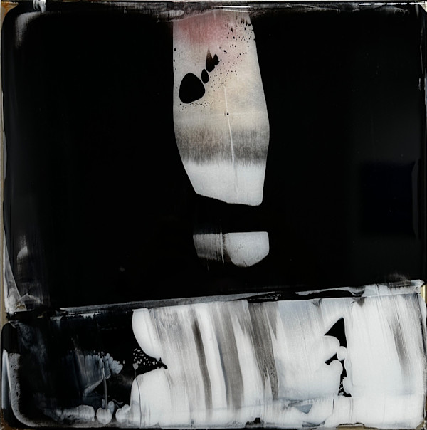 Noir & Blanc I by Véro Straubhaar