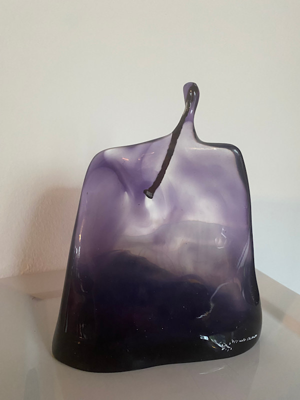 VIOLETA by LUCIA ROHRMANN