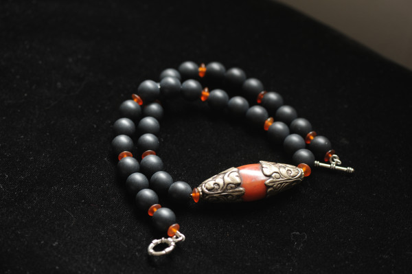 Coral Bead with Silver Necklace – Tibet by Marijim Thoene