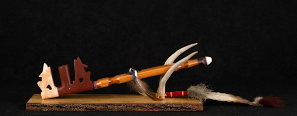 Ojibwa Native America prayer pipe by Scott Freeman