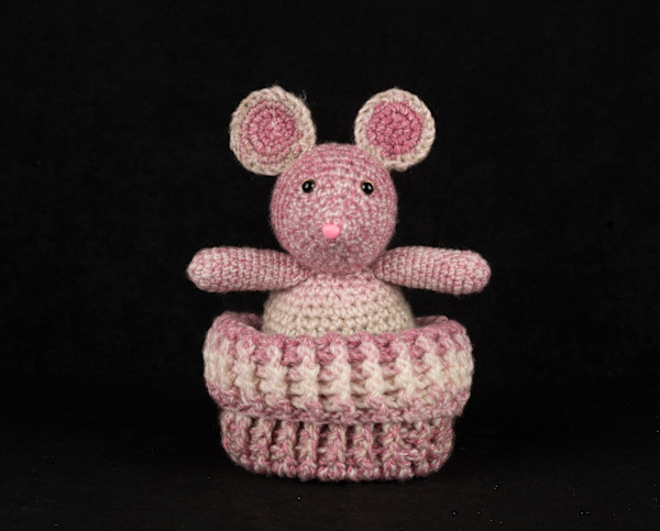 Mousie with matching hat by Carol Hanson