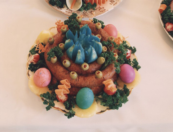 Swienconka:IHof Mconvent,detail,smoked sausage by Marion Faller