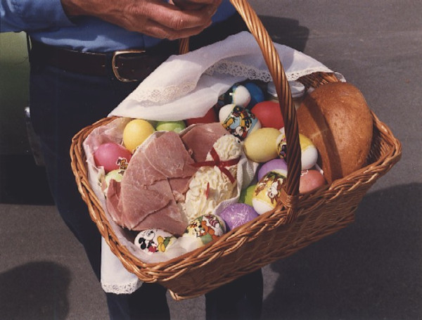 Swienconka:multi-colored basket w/ribbons,lamb&brd by Marion Faller