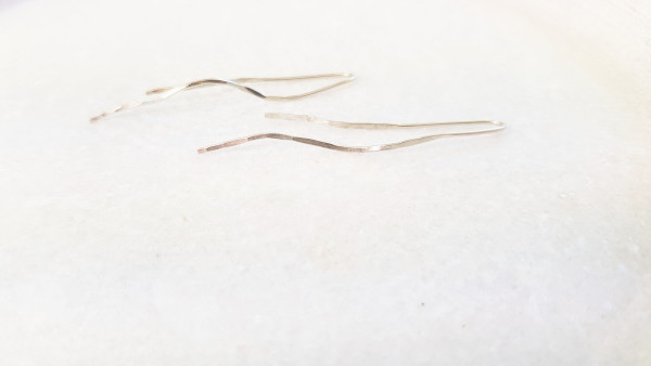 Marks & Lines Earrings (Hammered) by Naomi Eleftheriou