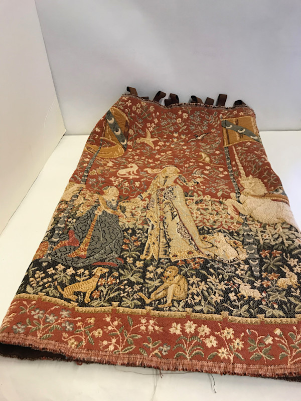 Le Gout Tapestry, Image 4.