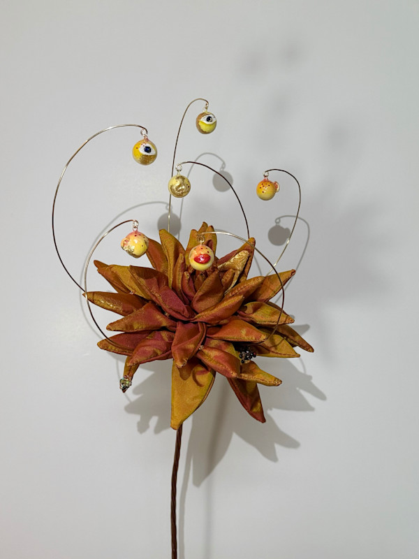 Chrysanthemum. No.01 by Suneeva Saldanha