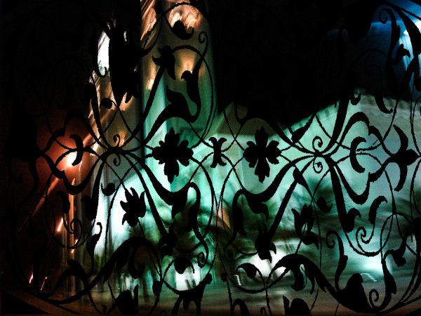 Mezquita de Noche by Gabriel Sanchez Viveros