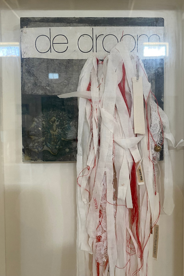 Hearts in Atlantis IV (R) by Greta McMahon