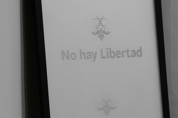 Segunda Lección / No hay Libertad. by Jorge Luis Vaca Forero