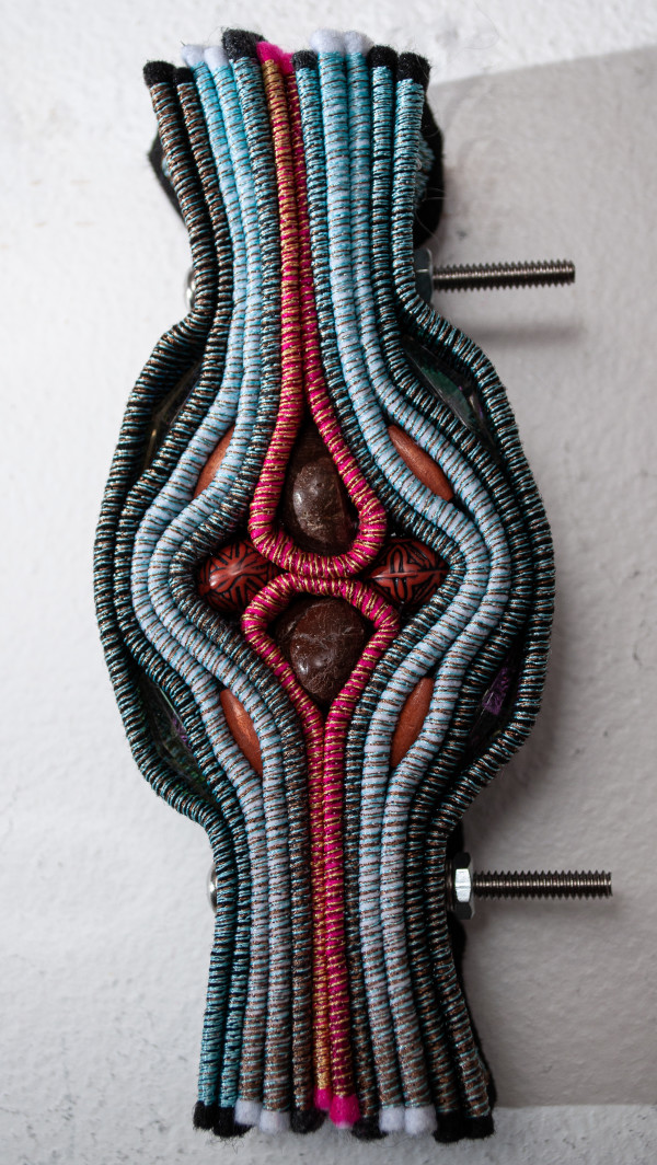 Seed Pod 8 by Susan Hensel