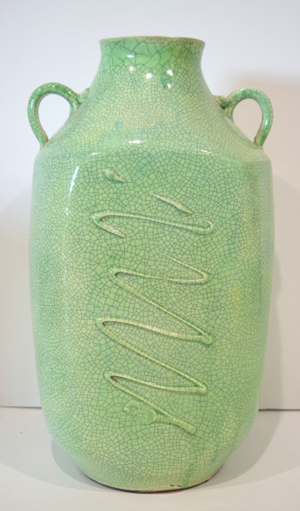 Urn, Green Crackle glaze by Preston Saunders