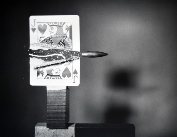 Bullet cutting card by Harold Edgerton