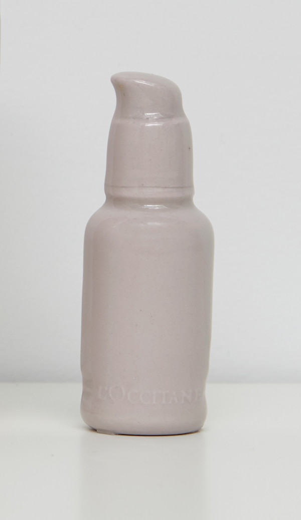 L'Occitane Immortelle Brightening Shield - Pale Lavender