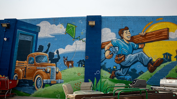 Habitat For Humanity Murals by Jordan Dean, James Overstreet, Kevin Phillips