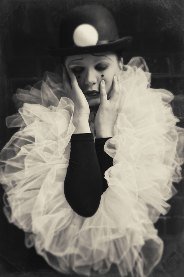 Pierrot, Victoria by Masha Cavallier