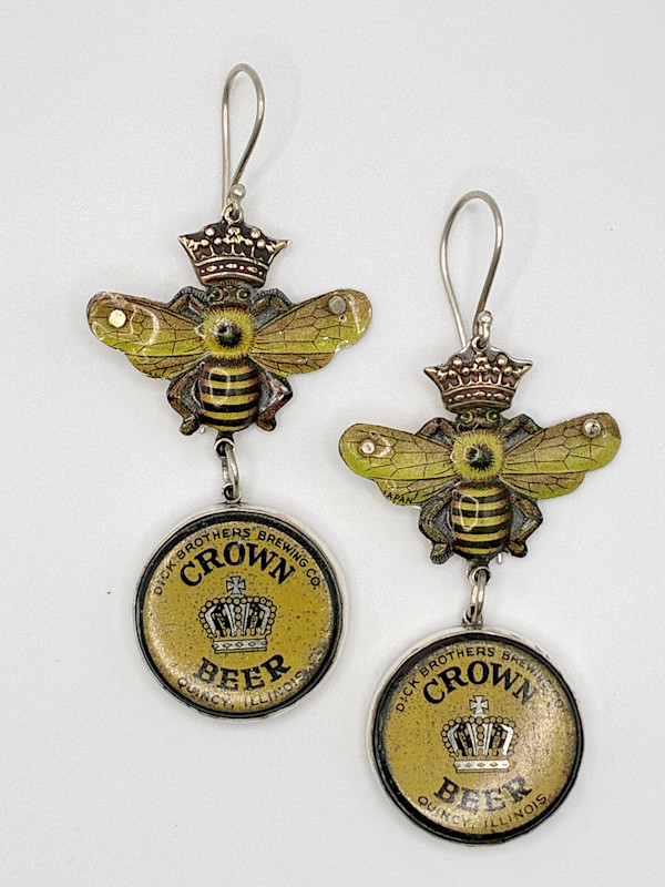 Queen Bee by Denise Barr, Image 1.