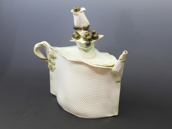 Tea Pot 1 by Inge Roberts