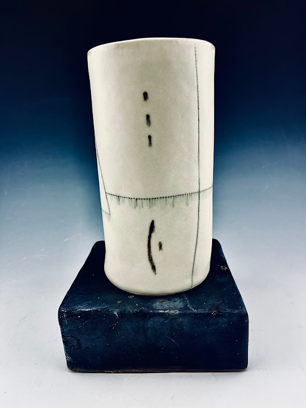 Triangle Vase 2 by Jan Lipetz