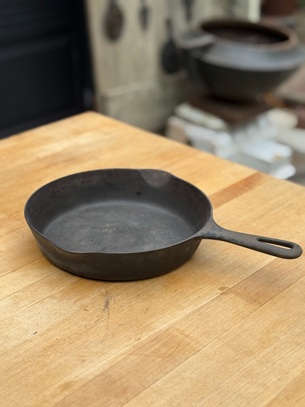 #6 Griswold cast iron pan