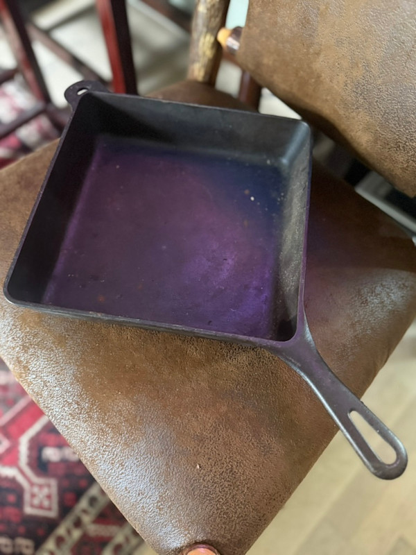 Cast iron #768 Griswold square utility skillet