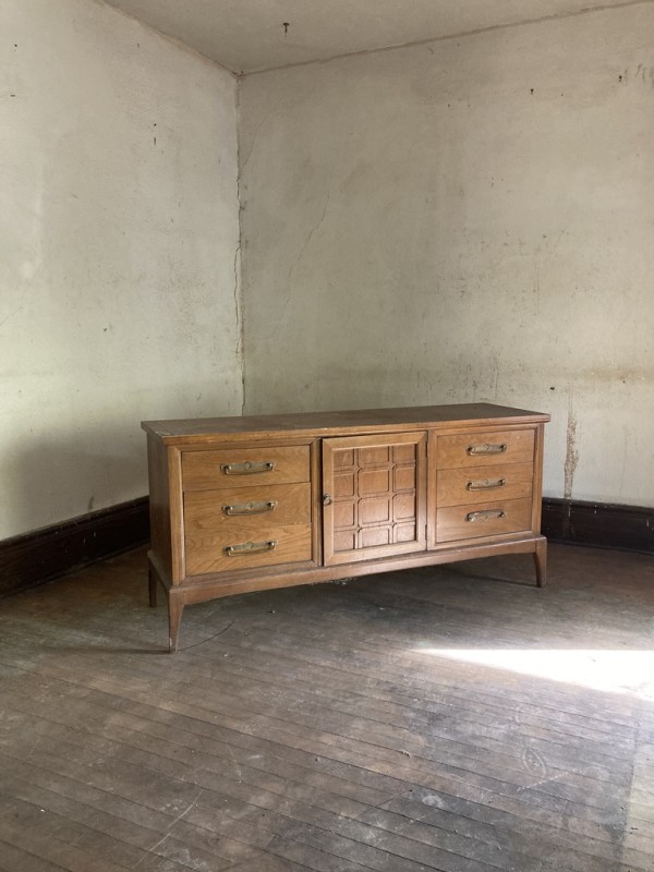 Mid century modern dresser