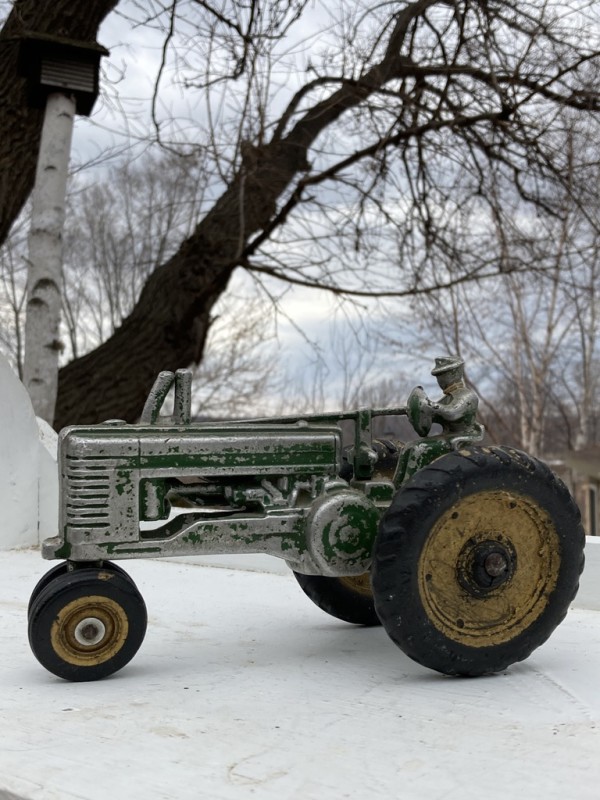 Vintage Ertl toy John Deere tractor