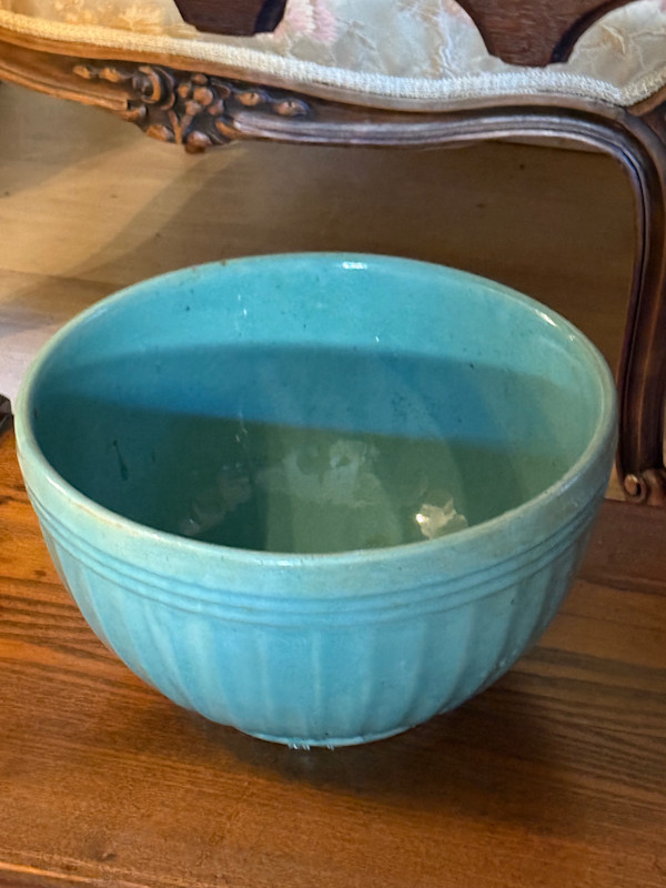 Large pottery mixing bowl