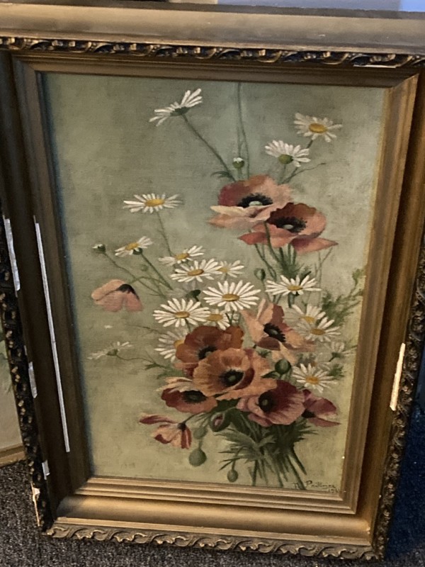 vintage framed painting of Daisies