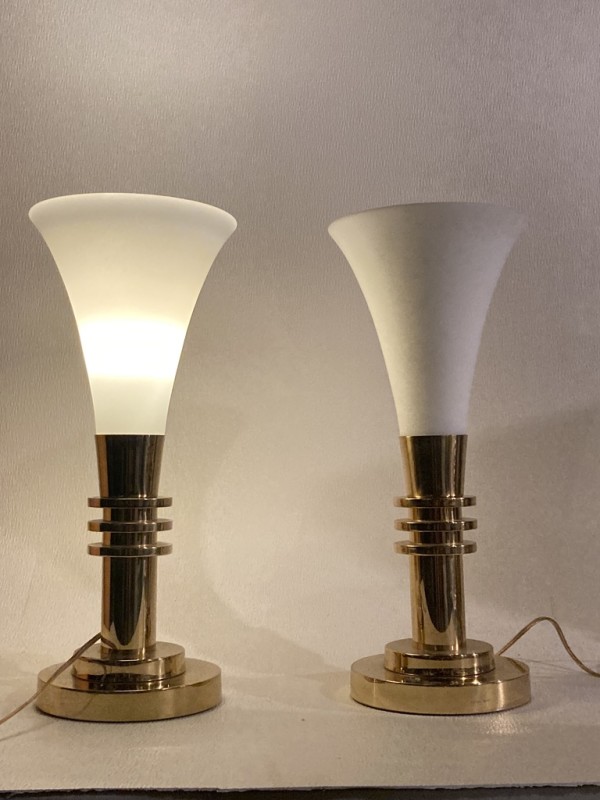Bass Post modern industrial table lamps
