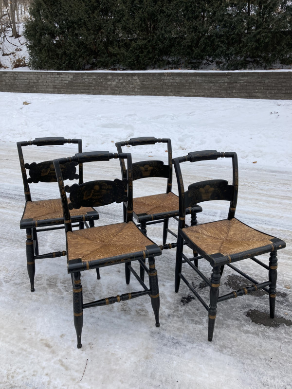 Early American style Hitchcock dining room chairs