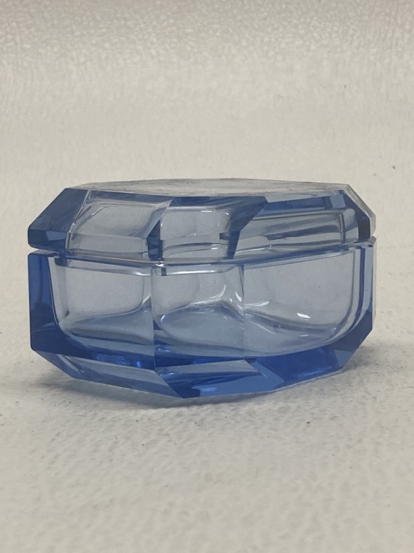 Ice berg blue Perfume covered powder dish
