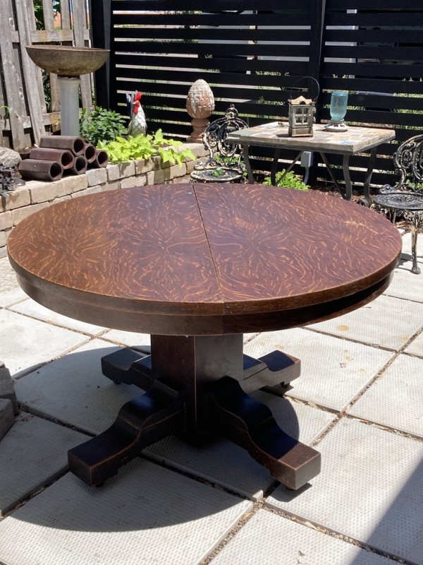 48" round mission oak table and 2 leaves