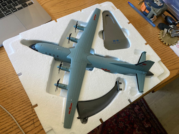 Pair of die cast airplanes
