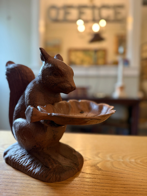 cast iron squirrel