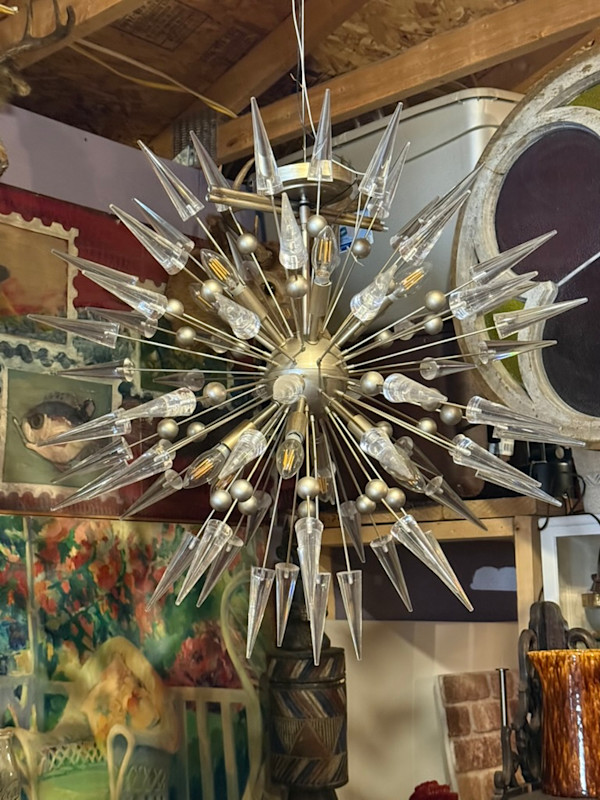 Lucite sputnik light