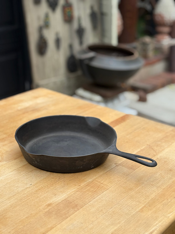 #7 Griswold cast iron pan