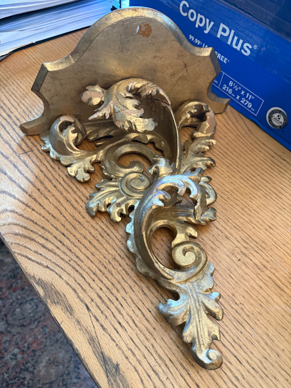 Italian carved gold leaf shelf