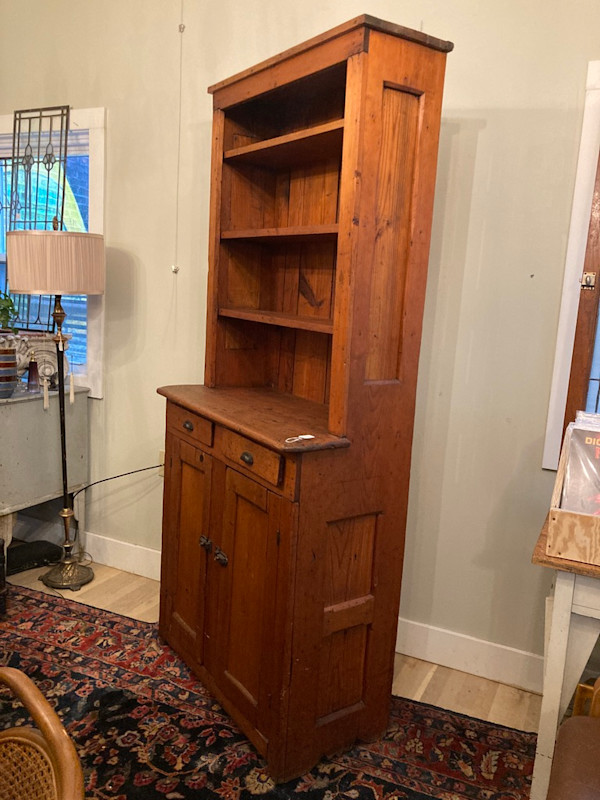Primitive hutch