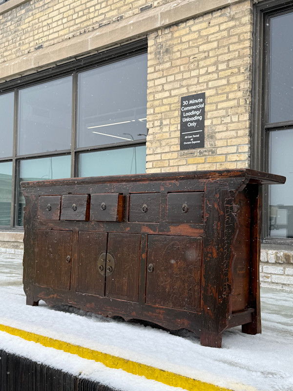 Carved Chinese buffet