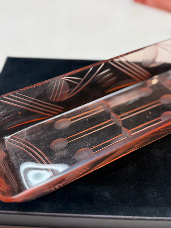 Art Deco pink ring dish