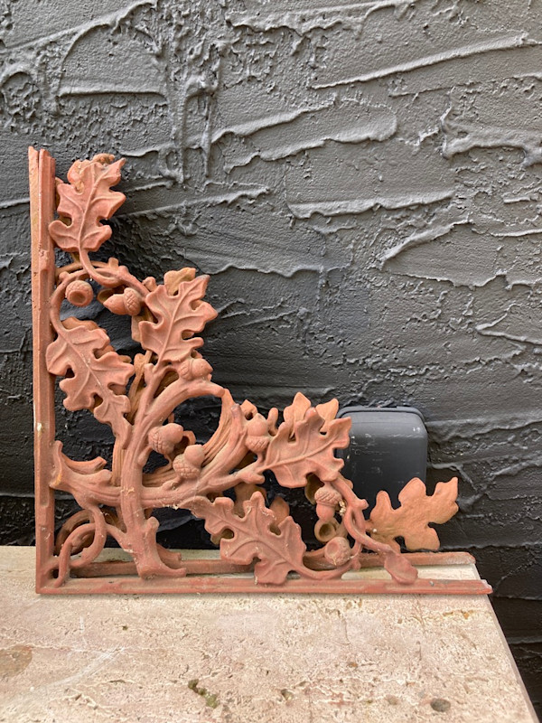 cast iron ornate brackets