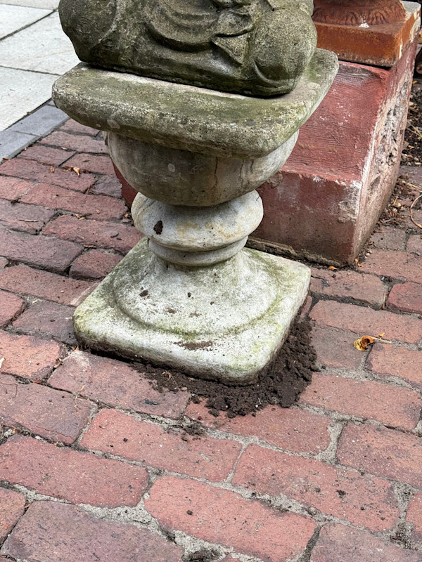 Garden cement pedestal