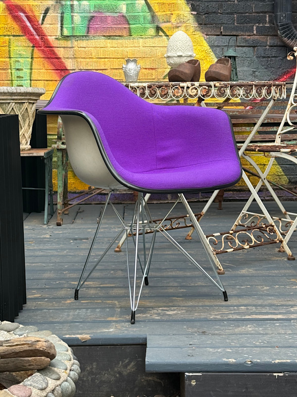 Eames purple PAC, Image 2.