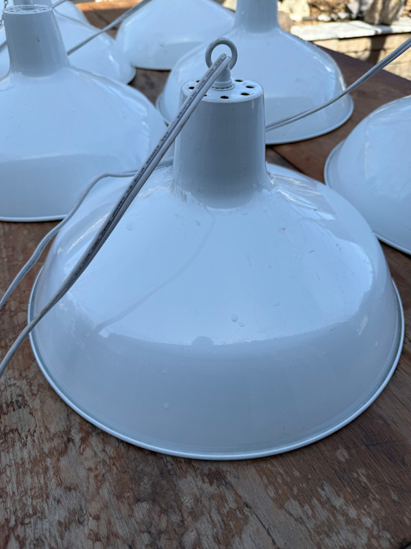 Metal industrial hanging light
