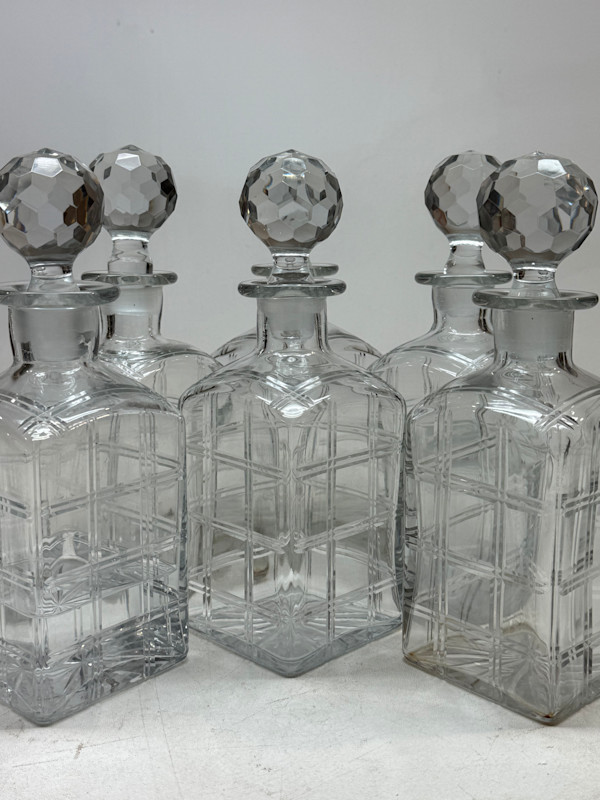 grid cut clear glass decanter