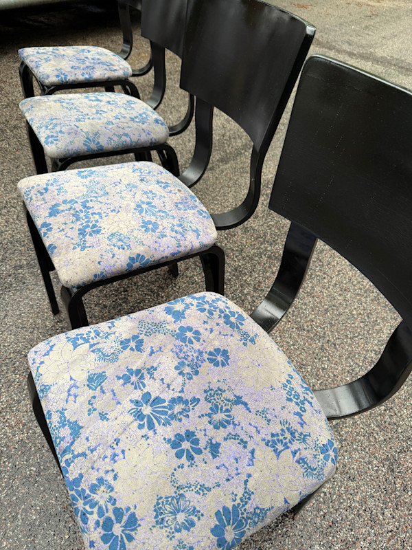 Set of 4 Thonet chairs