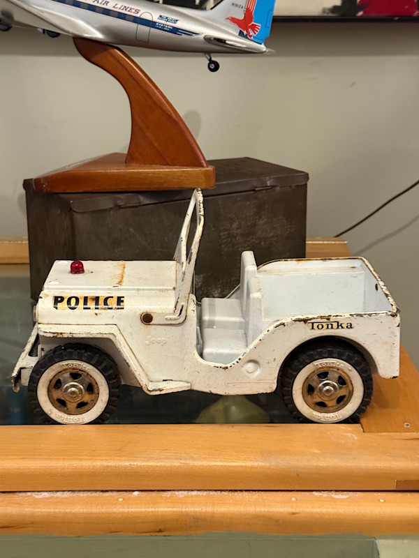 Tonka Police jeep