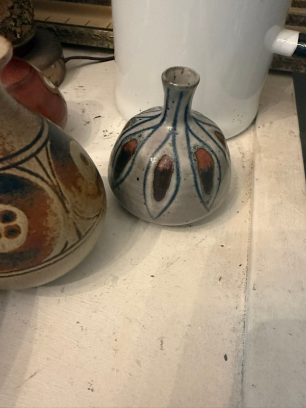 Mini pottery vase