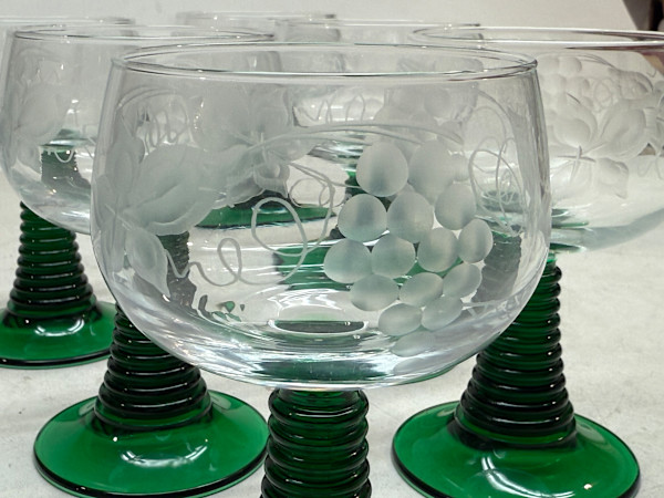 set of 6 Roemer etched wine glasses with emerald green base