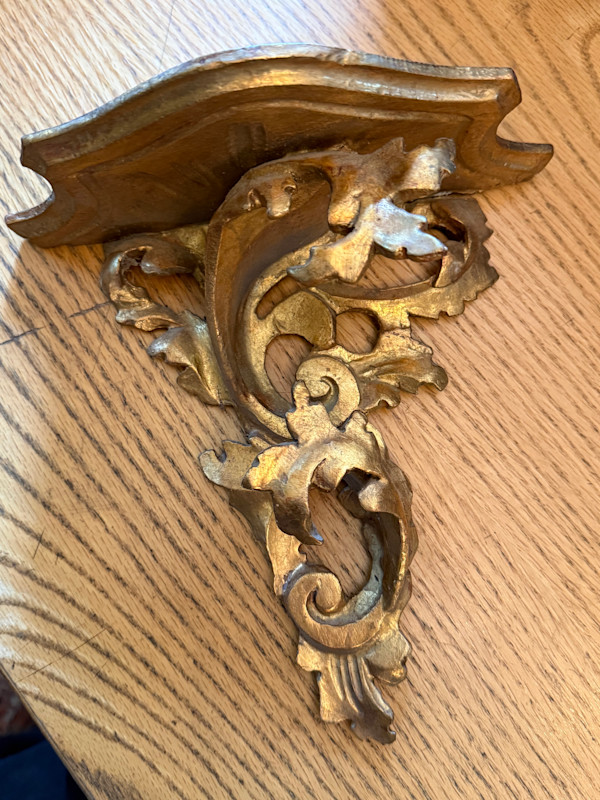 Italian carved gold leaf shelf